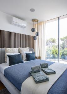 Postel nebo postele na pokoji v ubytování Belle Mar by MP + 42 fotografií