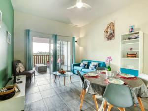 Χώρος καθιστικού στο Appartement confort avec terrasse près de Saint-Denis - FR-1-786-51