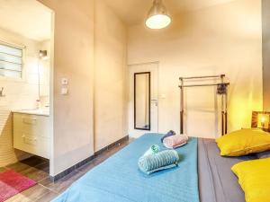 Ένα ή περισσότερα κρεβάτια σε δωμάτιο στο Appartement confort avec terrasse près de Saint-Denis - FR-1-786-51 +17 φωτογραφίες