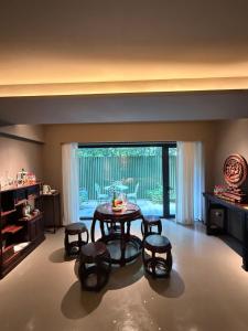 Ruang duduk di 杭州西湖茶荟酒店 G hotel west lake hotel +51 gambar