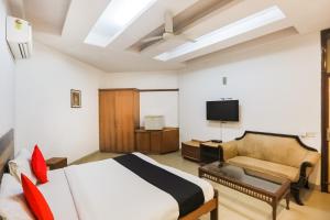 Μια τηλεόραση ή/και κέντρο ψυχαγωγίας στο Townhouse Sunrise Villa