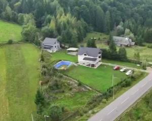 Příroda nedaleko prázdninového domu + 3 fotografie