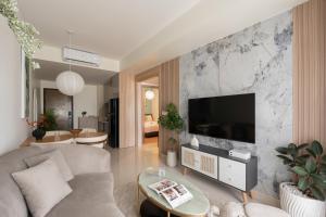 Μια τηλεόραση ή/και κέντρο ψυχαγωγίας στο Penthouse floor 2Br View Bitexco Bui Vien 200m +63 φωτογραφίες