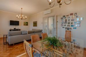 Istumisnurk majutusasutuses Villa with large pool, 500 meters from the beach with a fantastic view - by TRAVELER tourist agency - ID 2217