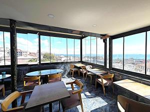 Γενική θέα στη θάλασσα ή θέα στη θάλασσα από  αυτό το ξενοδοχείο