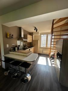 Køkken eller tekøkken på Duplex Lumineux 60m2 Dunkerque Centre, 2 min port + 7 billeder