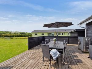 Μπαλκόνι ή βεράντα στο Holiday Home Hakan - 900m from the sea by Interhome