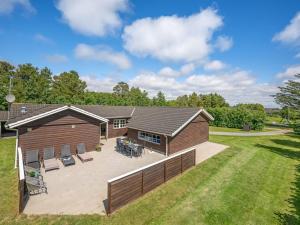 Το κτήριο όπου στεγάζεται  η παραθεριστική κατοικία