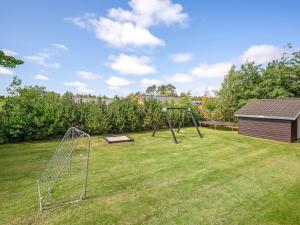 Ο χώρος παιχνιδιού για παιδιά στο Holiday Home Holga - 400m from the sea by Interhome