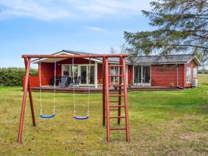 Laste mänguala majutusasutuses Holiday Home Rayla - 150m from the sea by Interhome