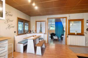 Φωτογραφία από το άλμπουμ του Haus am See σε Gedern +21 φωτογραφίες