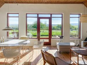 Posezení v ubytování Holiday Home Nella - 1-2km from the sea by Interhome