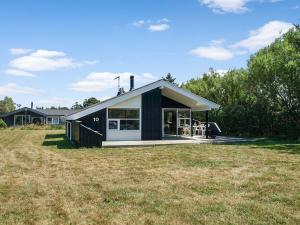 Taman di luar Holiday Home Tia - 900m from the sea by Interhome +15 gambar
