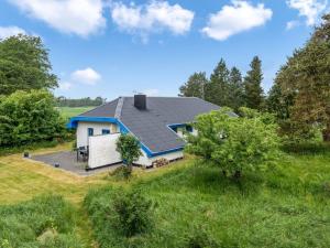 Το κτήριο όπου στεγάζεται  η παραθεριστική κατοικία