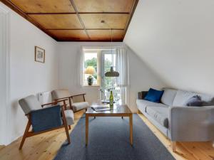 Гостиная зона в Apartment Liina - 200m from the sea by Interhome