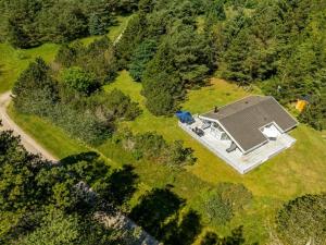 Loodusmaastik puhkemaja lähedal