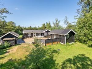 Budova, kde se prázdninový dům nachází