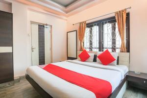 Gallery image of Hotel O New Metro Guest House in Kolkata +27 photos