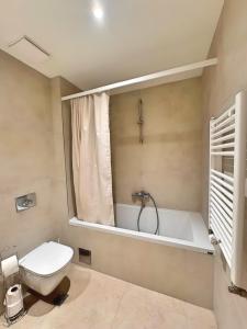 Φωτογραφία από το άλμπουμ του BW Scala Feel στο Βελιγράδι +19 φωτογραφίες