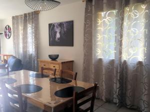 Χώρος καθιστικού στο Maison Mitoyenne Gentianes Bleues +11 φωτογραφίες