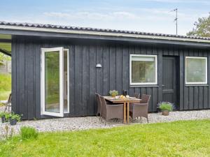 Zahrada ubytování Holiday Home Lenaya - 1km from the sea by Interhome