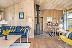 Nhà bếp/bếp nhỏ tại 40814-Ulfborg-Hagevej-158