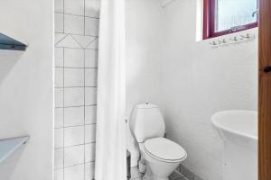 Bilik mandi di 10066-Ulfborg-Ohusevej-7 +13 gambar