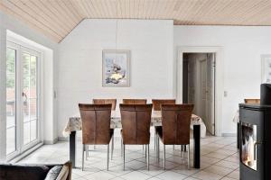 Χώρος καθιστικού στο 10610-Ulfborg-Graevlingevej-22