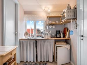 Kuchyň nebo kuchyňský kout v ubytování Holiday Home Tryggi - 300m from the sea by Interhome + 19 fotografií