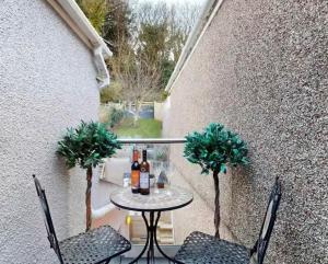 Bebidas en Mumbles Cottage & Stunning Ocean Views - Sleeps 4