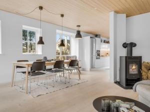 Posezení v ubytování Holiday Home Etly - 246m from the sea by Interhome + 18 fotografií