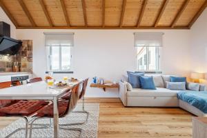 Posezení v ubytování Palheiro Simone by Homie