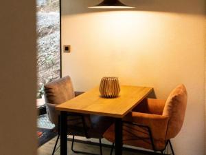 Posezení v ubytování Cabane dans les arbres + 12 fotografií