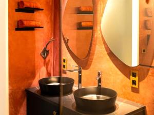 Koupelna v ubytování Cabane dans les arbres