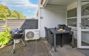 Balkoni atau teres di Lovely Home In Haderslev With Wifi +10 gambar