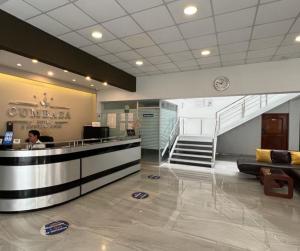 Ο χώρος του λόμπι ή της ρεσεψιόν στο Cumbaza Hotel & Convenciones