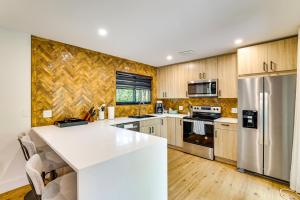 Gallery image of Hike and Fish Peaceful Family Cabin in Tobyhanna! in Pocono Country Place