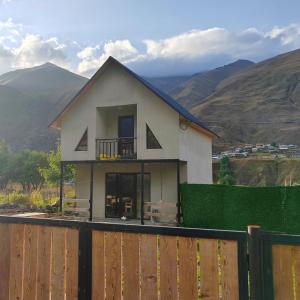Nespecifikovaný výhled na hory nebo výhled na hory při pohledu z apartmánu