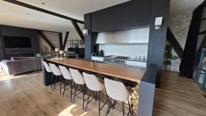 Afbeelding uit fotogalerij van Gehele woning in Herbaijum in Herbaijum