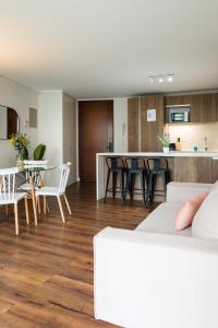 Kuchyň nebo kuchyňský kout v ubytování Luxury Meets Comfort in the Heart of Las Condes