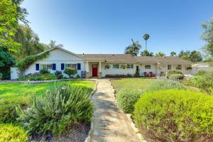 Zahrada ubytování Santa Barbara Vacation Rental with Pool and Hot Tub!