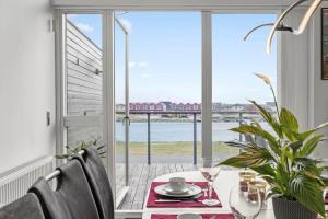 Udsigt til en flod der løber i nærheden af feriehuset