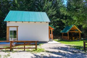 扎布利亚克Mountain Majesty的相册照片