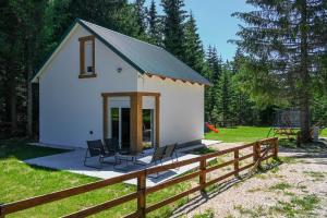 扎布利亚克Mountain Majesty的相册照片