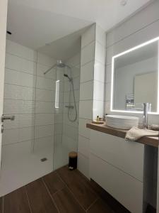 Bilik mandi di Le Kube