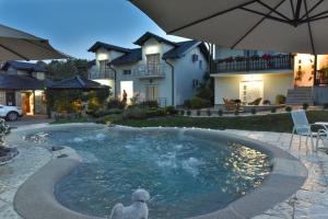 Afbeelding uit fotogalerij van Vila Miana apartmani in Vrdnik