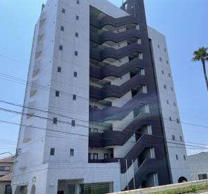 Tòa nhà nơi căn hộ tọa lạc