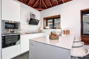 Η κουζίνα ή μικρή κουζίνα στο Llombet Home, un enclave privilegiado