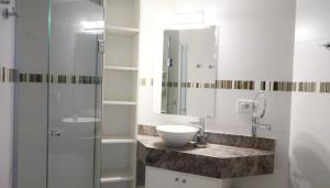 Φωτογραφία από το άλμπουμ του Moderno apartamento frente a la playa σε Piriápolis +8 φωτογραφίες