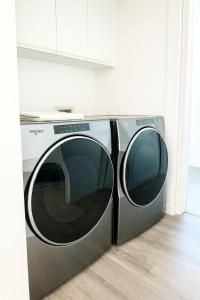 Fotografie z fotogalerie ubytování Sunny Santa Monica House - Hot Tub, Game Room, BBQ, Projector v Los Angeles